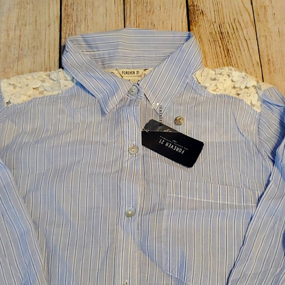 Forever 21 Striped Button Up Blouse, Size S, NWT - Picture 2 of 5